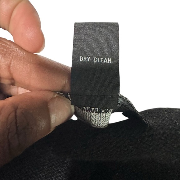 INC International Concepts Black and White Short Sleeve V-Neck Knit Dress Size L - Picture 6 of 6